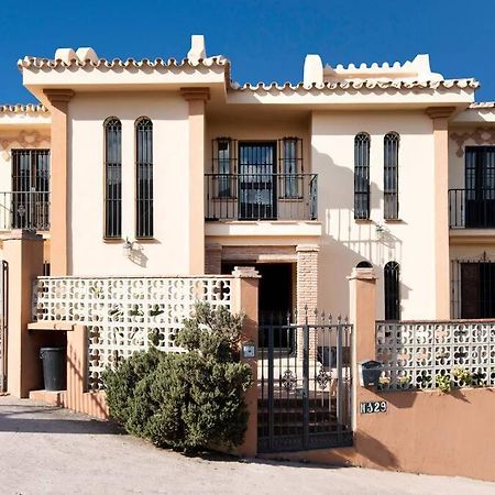 Preciosa Villa Con Gran Piscina Y Fabulosas Vistas Alhaurín de la Torre Dış mekan fotoğraf