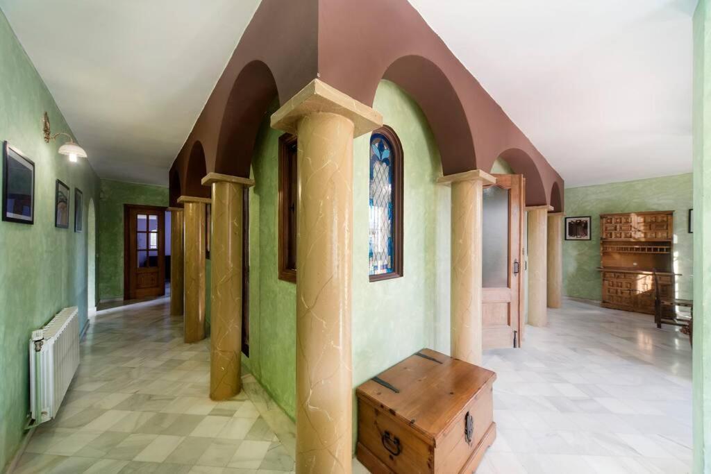 Preciosa Villa Con Gran Piscina Y Fabulosas Vistas Alhaurín de la Torre Dış mekan fotoğraf