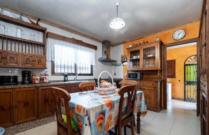 Preciosa Villa Con Gran Piscina Y Fabulosas Vistas Alhaurín de la Torre Dış mekan fotoğraf