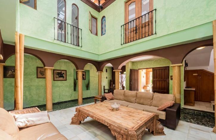 Preciosa Villa Con Gran Piscina Y Fabulosas Vistas Alhaurín de la Torre Dış mekan fotoğraf