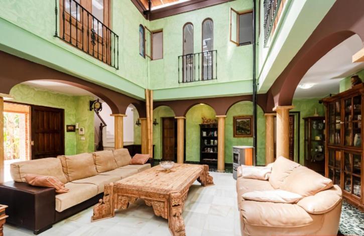 Preciosa Villa Con Gran Piscina Y Fabulosas Vistas Alhaurín de la Torre Dış mekan fotoğraf
