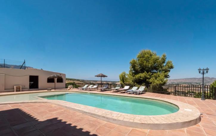 Preciosa Villa Con Gran Piscina Y Fabulosas Vistas Alhaurín de la Torre Dış mekan fotoğraf