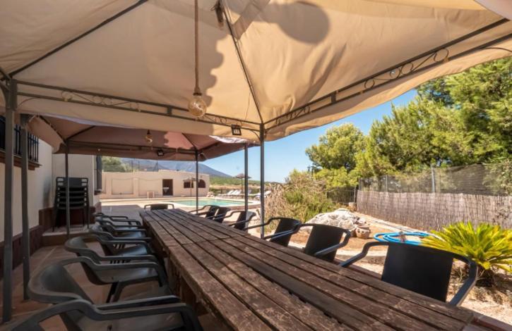 Preciosa Villa Con Gran Piscina Y Fabulosas Vistas Alhaurín de la Torre Dış mekan fotoğraf